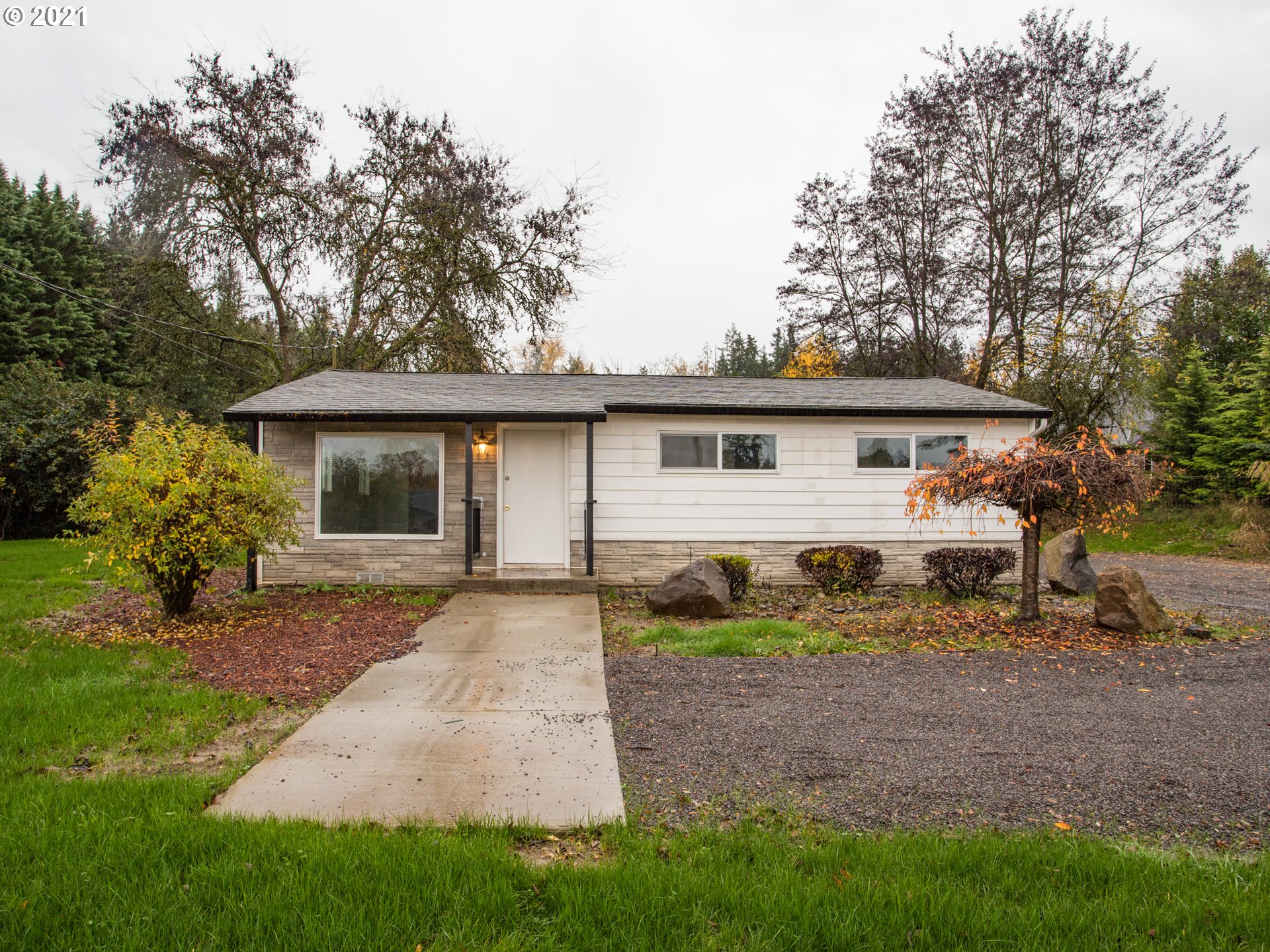 2517 Northeast 199th Street Ridgefield, WA 98642 - Photo 1 of 25 a view of a house with yard and sitting area