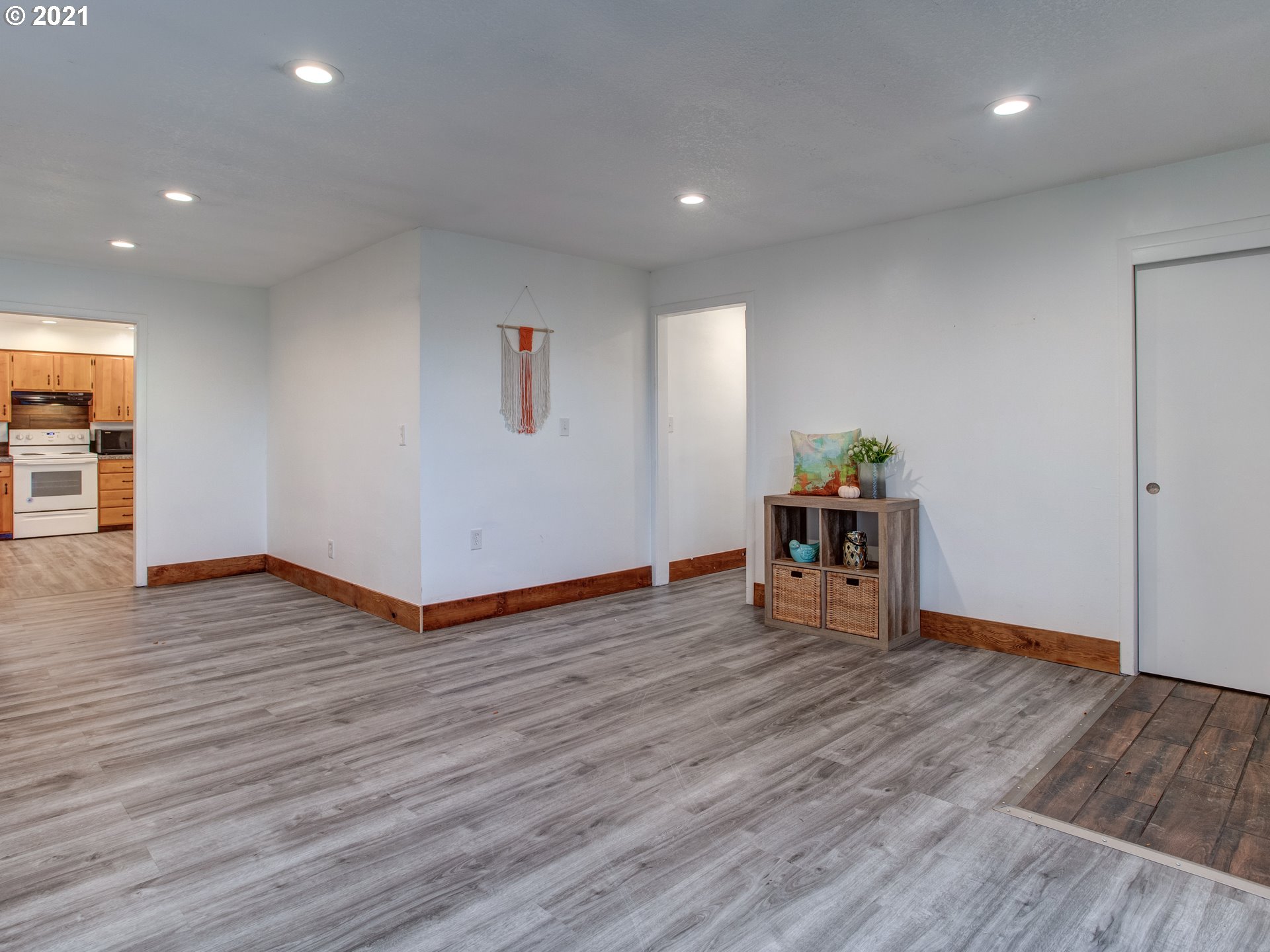 2517 Northeast 199th Street Ridgefield, WA 98642 - Photo 3 of 25 a view of empty room with wooden floor