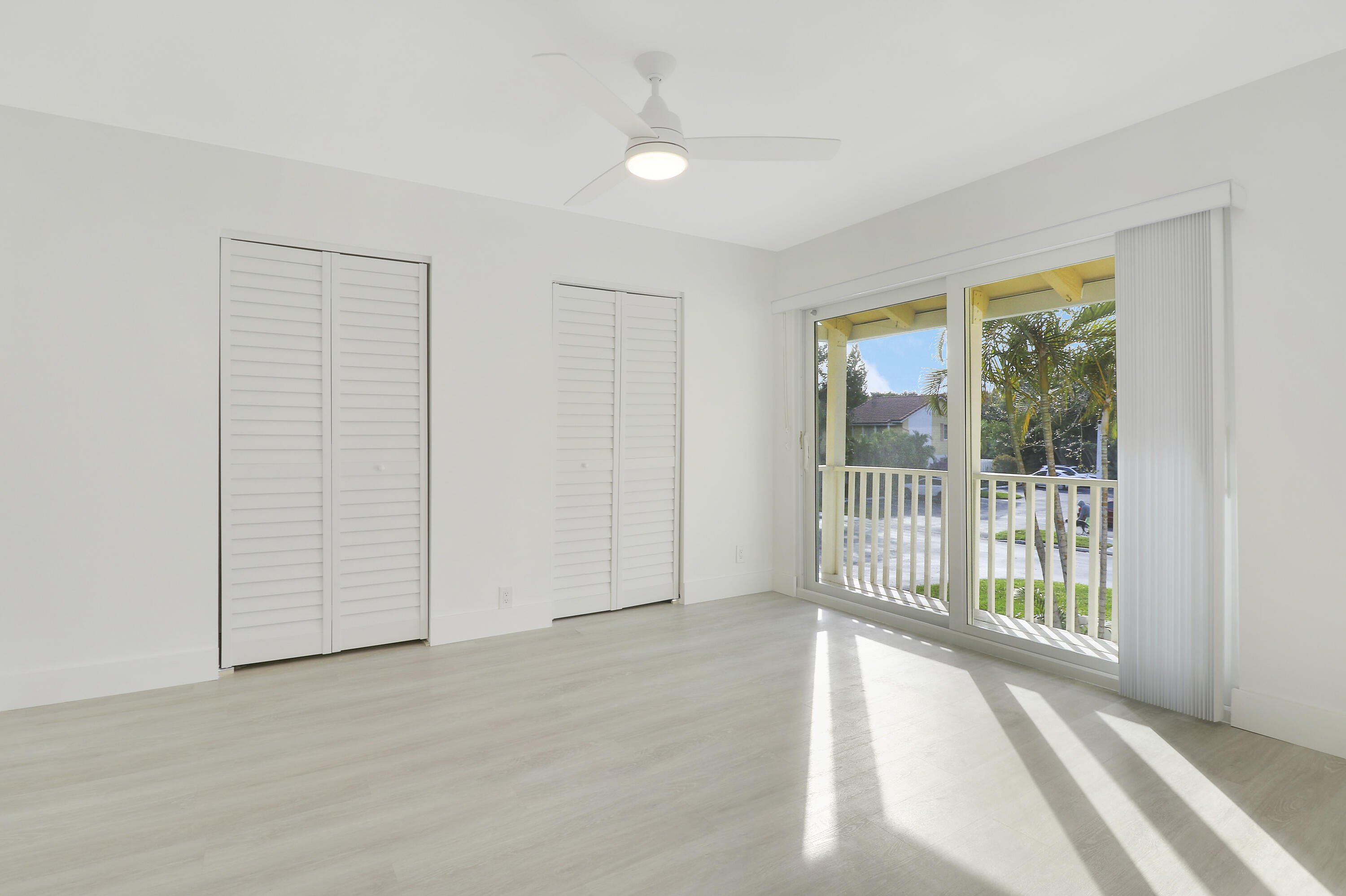 153 Seabreeze Circle Jupiter, FL 33477 - Photo 19 of 38 House1-23