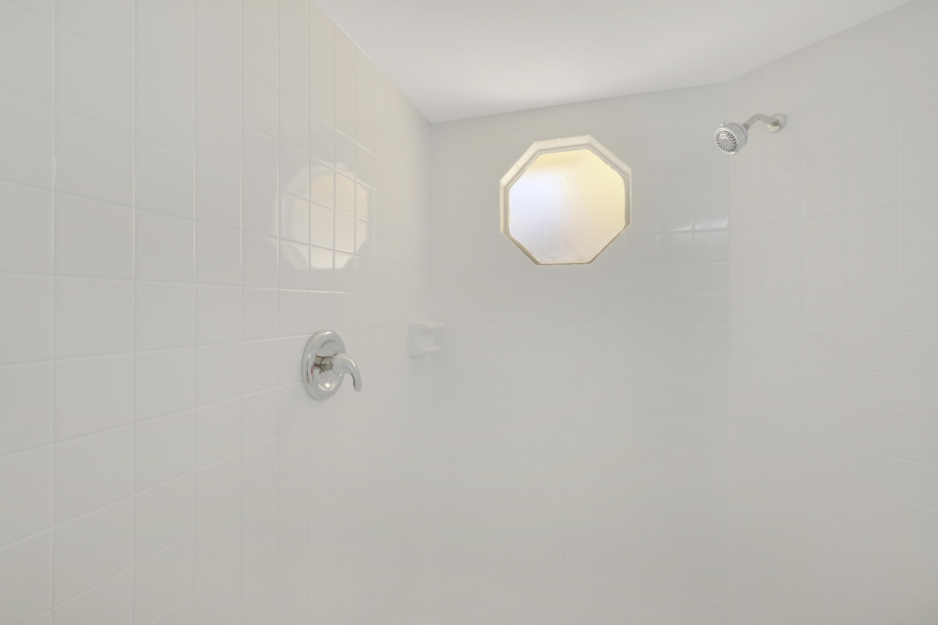 153 Seabreeze Circle Jupiter, FL 33477 - Photo 23 of 38 House1-22