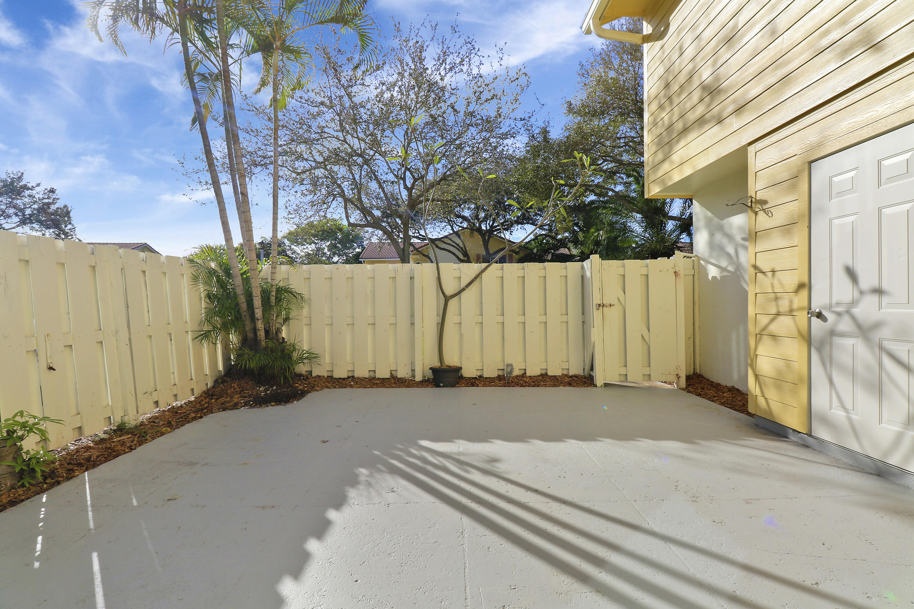 153 Seabreeze Circle Jupiter, FL 33477 - Photo 26 of 38 House1-28