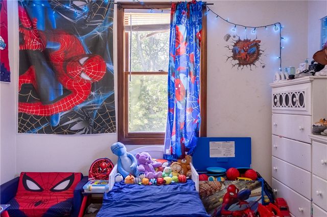 $375,000 | 94 Waverly Street, Warwick, RI 02889