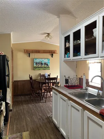 $205,000 | 191 East 650 Avenue, Mulberry Grove, IL 62262