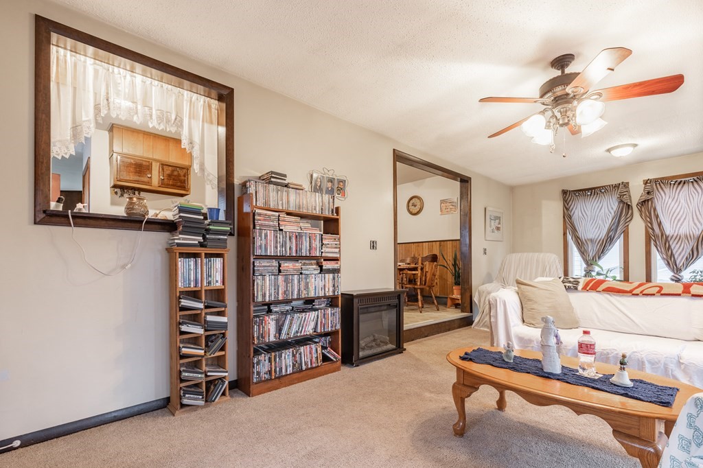 28 Major Drive Plainfield, CT 06374 - Photo 25 of 32