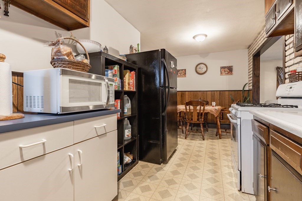 28 Major Drive Plainfield, CT 06374 - Photo 9 of 32