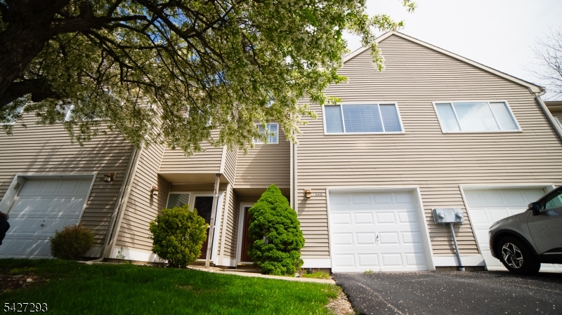 343 Falcon Ridge Way South Hamburg, NJ 07419 - Photo 1 of 27
