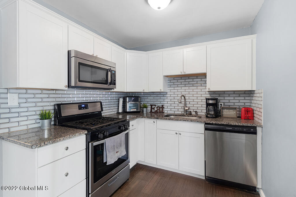80 Hunting Road Albany, NY 12205 - Photo 9 of 35 _A7A2888