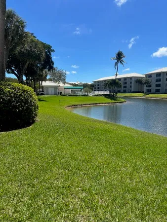 $2,400 | 6109 Balboa Circle, Unit 206, Boca Raton, FL 33433