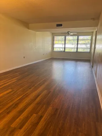 $2,400 | 6109 Balboa Circle, Unit 206, Boca Raton, FL 33433