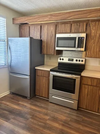 $2,400 | 6109 Balboa Circle, Unit 206, Boca Raton, FL 33433