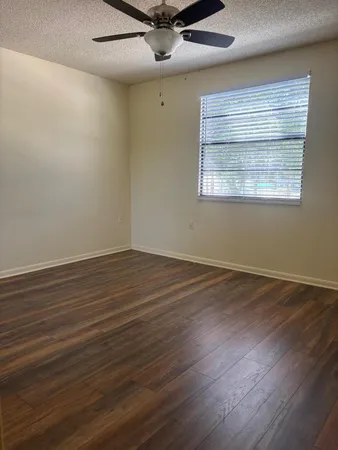 $2,400 | 6109 Balboa Circle, Unit 206, Boca Raton, FL 33433