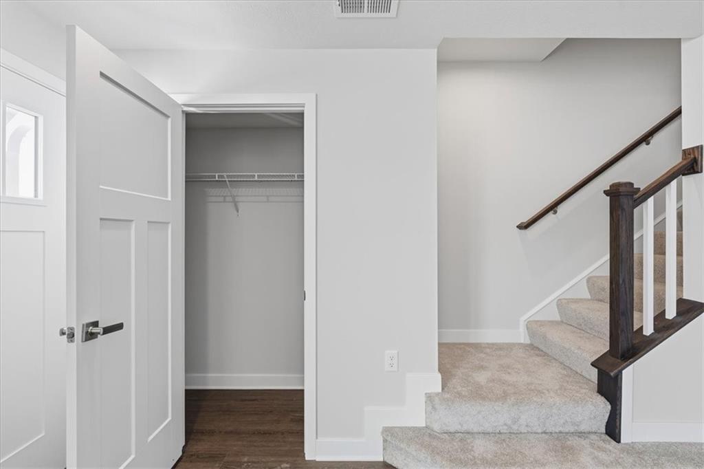 9005 Hickory Road Gibsonia, PA 15044 - Photo 6 of 38 Gallery Image 6