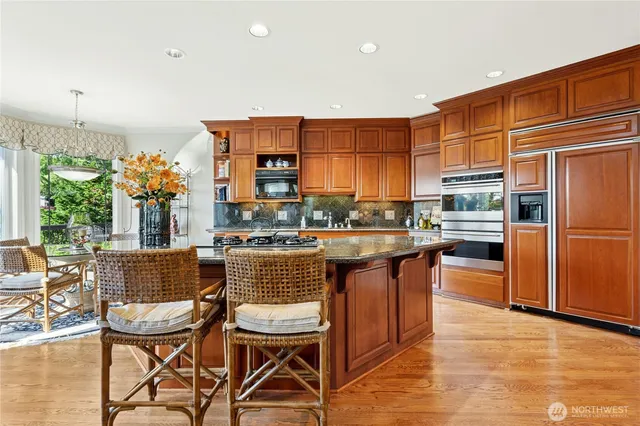 $2,875,000 | 6105 155th Avenue Southeast, Bellevue, WA 98006