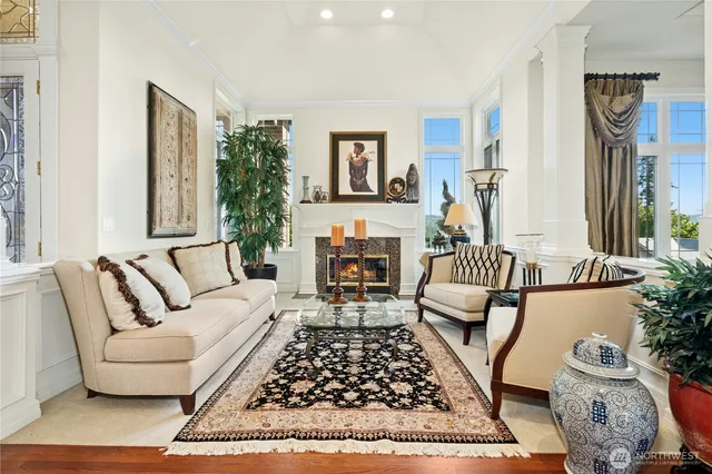 $2,875,000 | 6105 155th Avenue Southeast, Bellevue, WA 98006