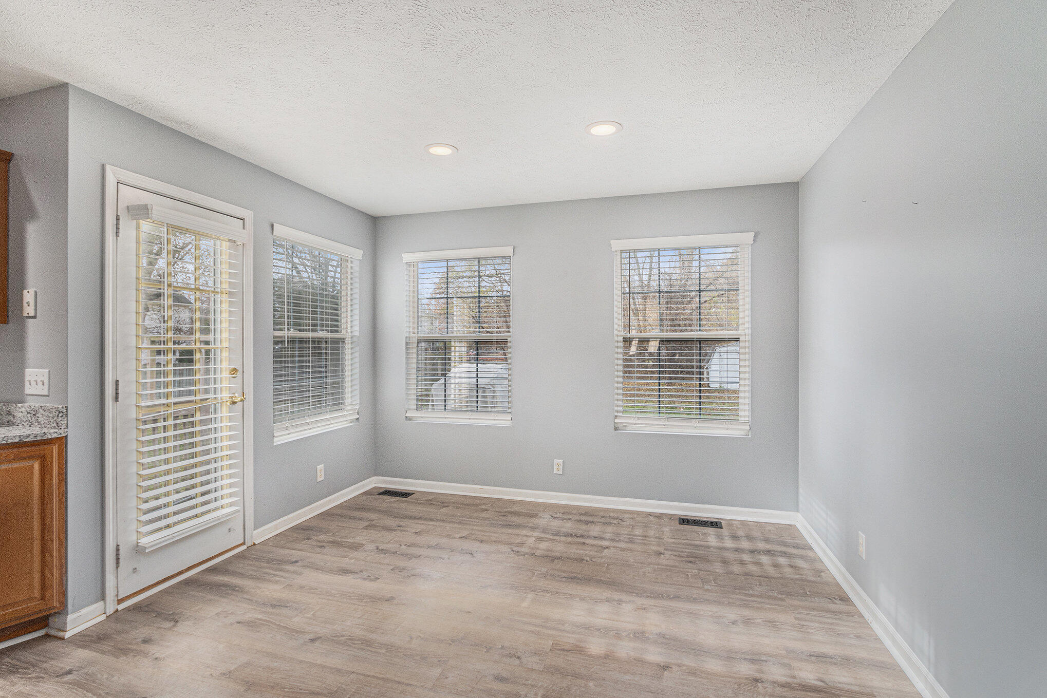 16409 Lannin Lane Spring Lake, MI 49456 - Photo 3 of 24 004_fm_ndp_22_180