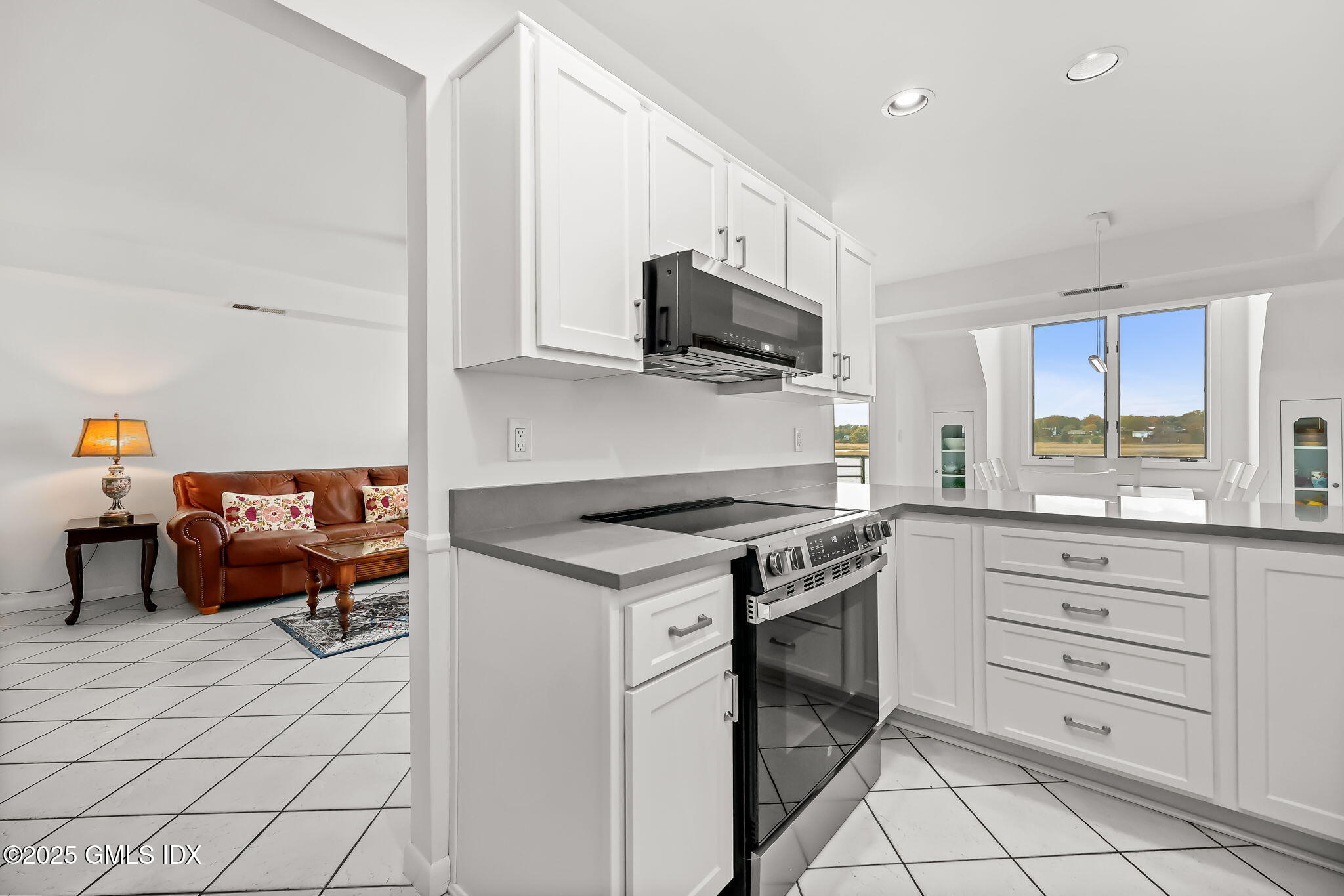 1234 Windward Road, Unit 1234 Milford, CT 06461 - Photo 13 of 33 11-web-or-mls-1234-windward-rd
