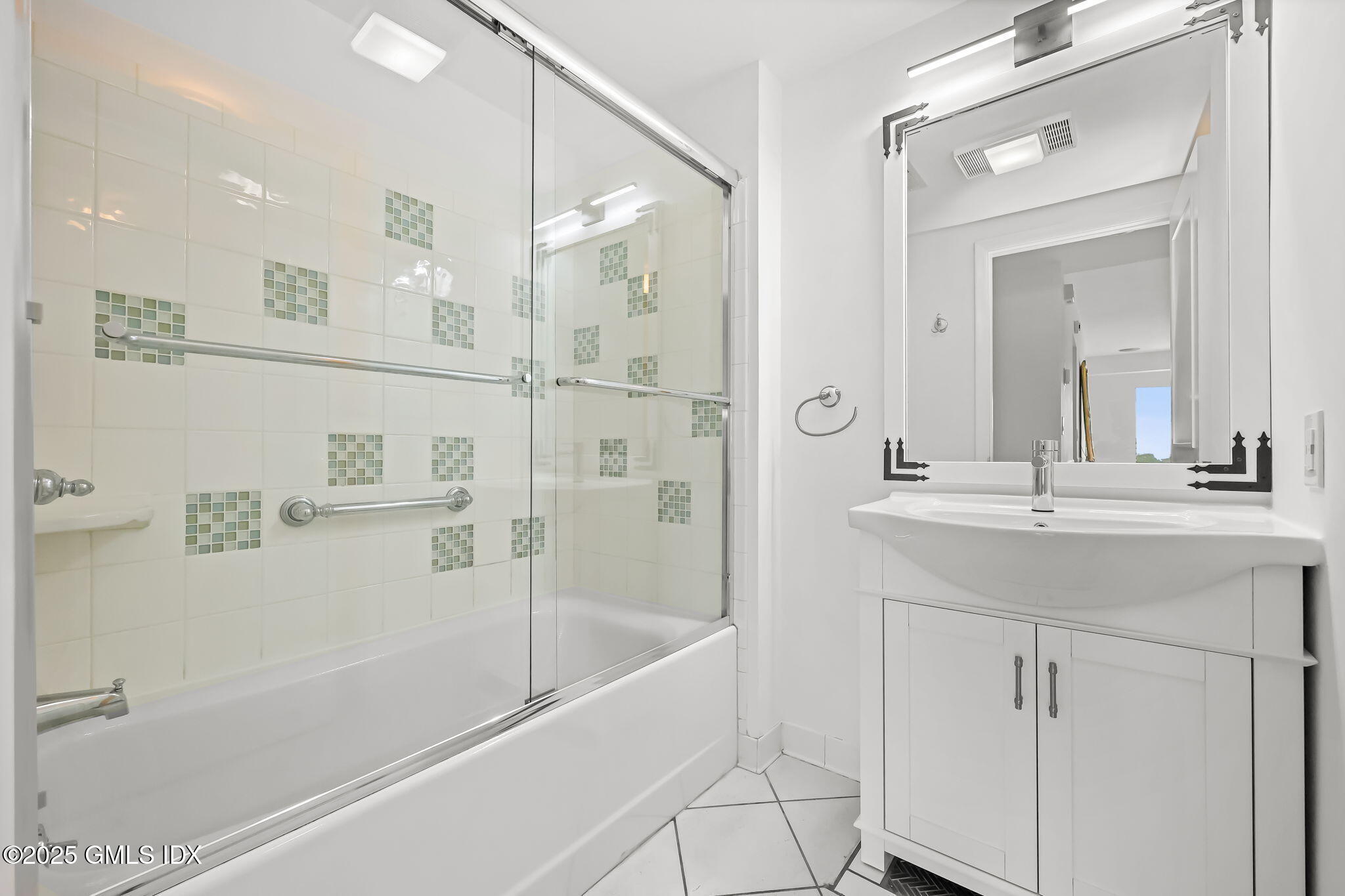 1234 Windward Road, Unit 1234 Milford, CT 06461 - Photo 16 of 33 14-web-or-mls-1234-windward-rd