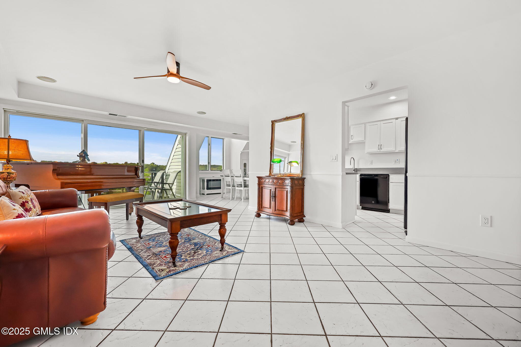 4-web-or-mls-1234-windward-rd