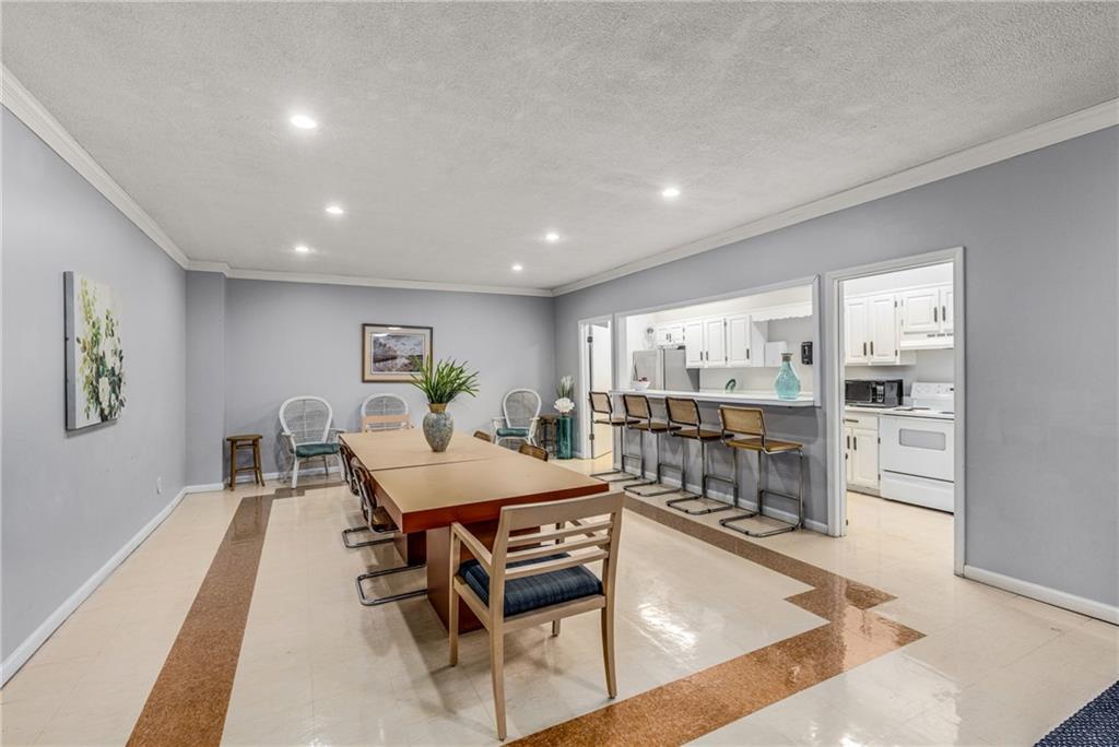 2965 Pharr Ct S Northwest, Unit 413 Atlanta, GA 30305 - Photo 20 of 39