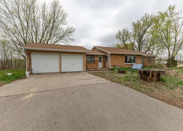 $269,900 | 1502 Highway 67, Camanche, IA 52730