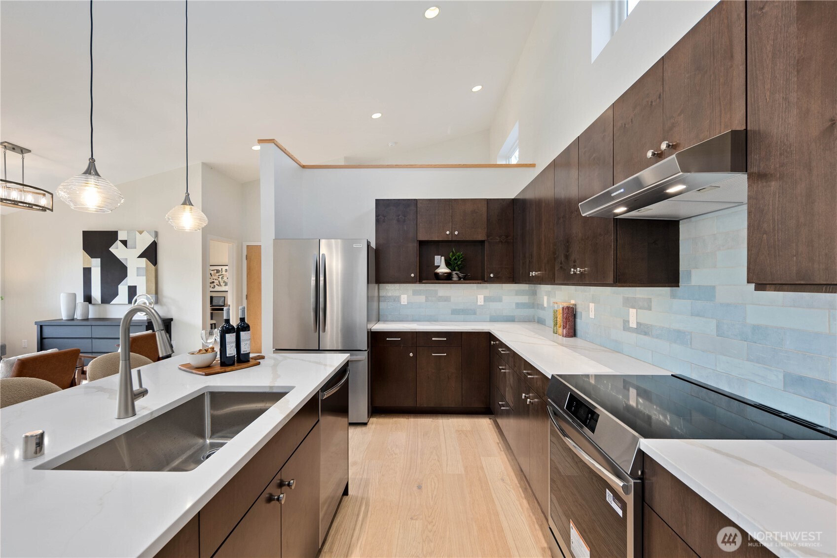 8625 30th Avenue Southwest Seattle, WA 98126 - Photo 16 of 40