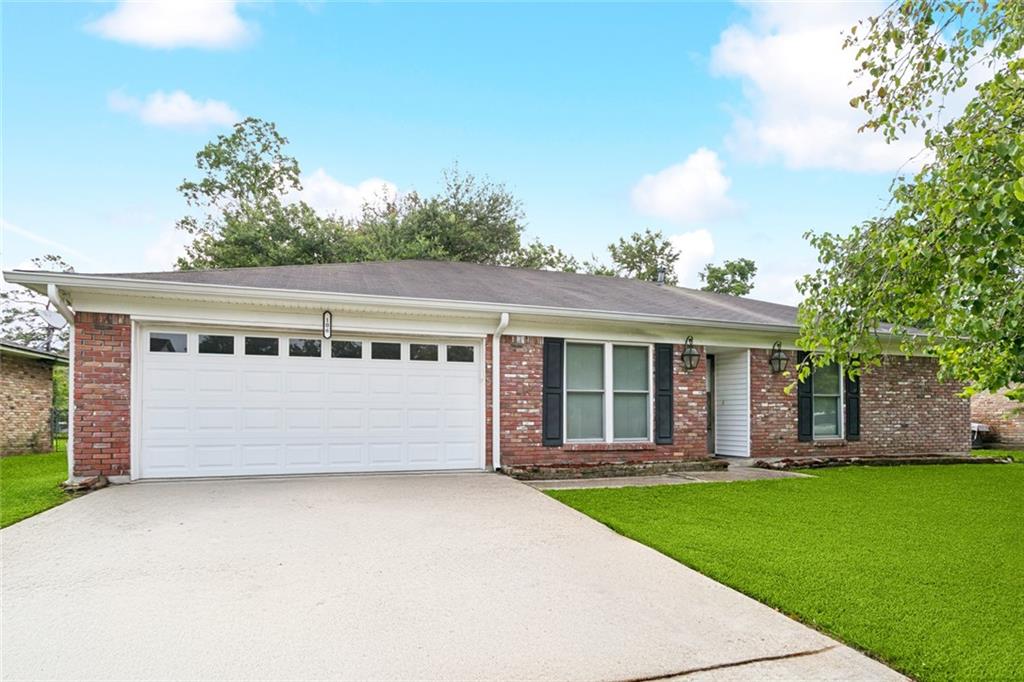 106 Matthews Drive Slidell, LA 70458 - Photo 2 of 17