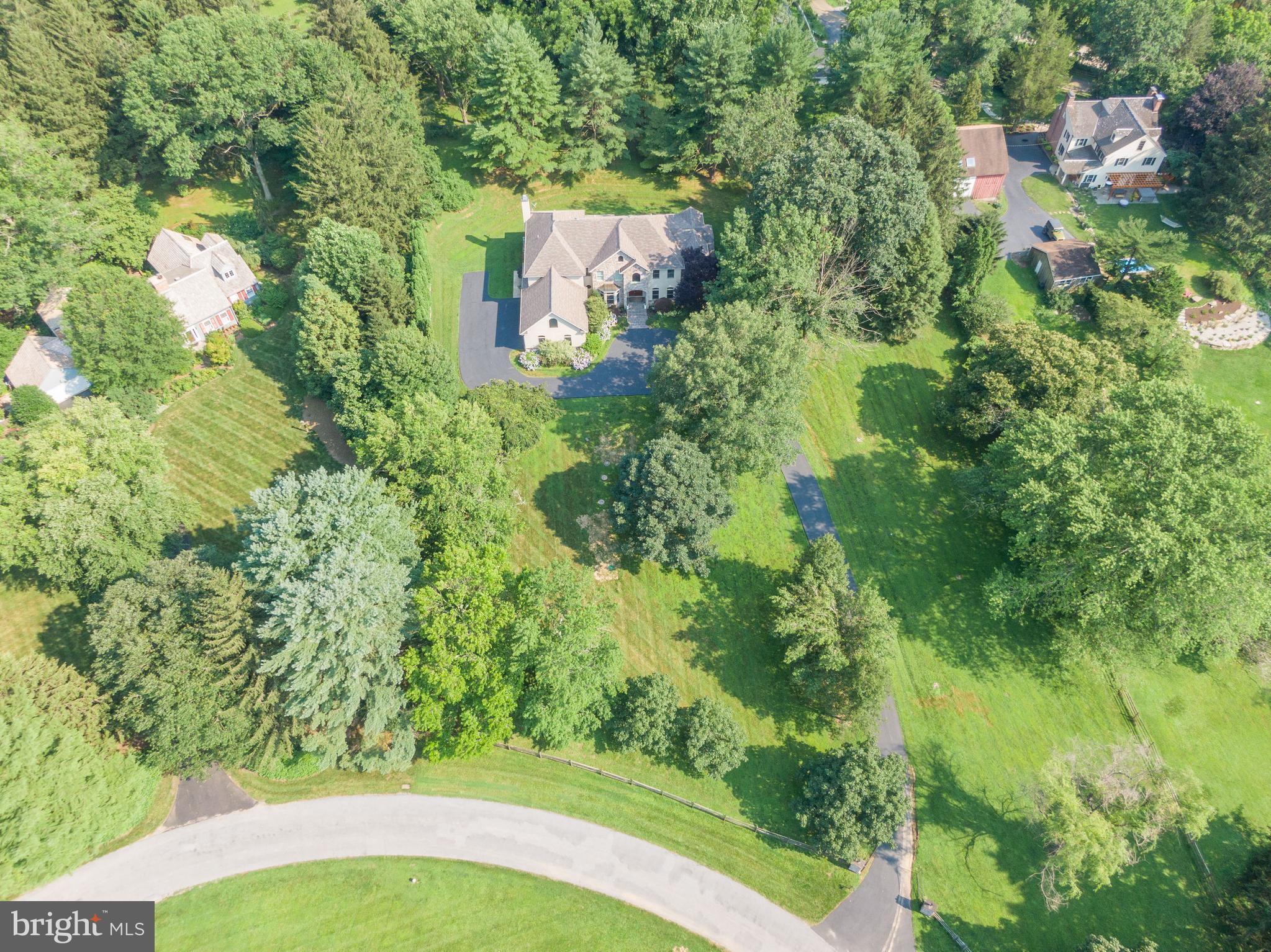 136 Round Hill Road Kennett Square, PA 19348 - Photo 6 of 73 Gallery Image 6