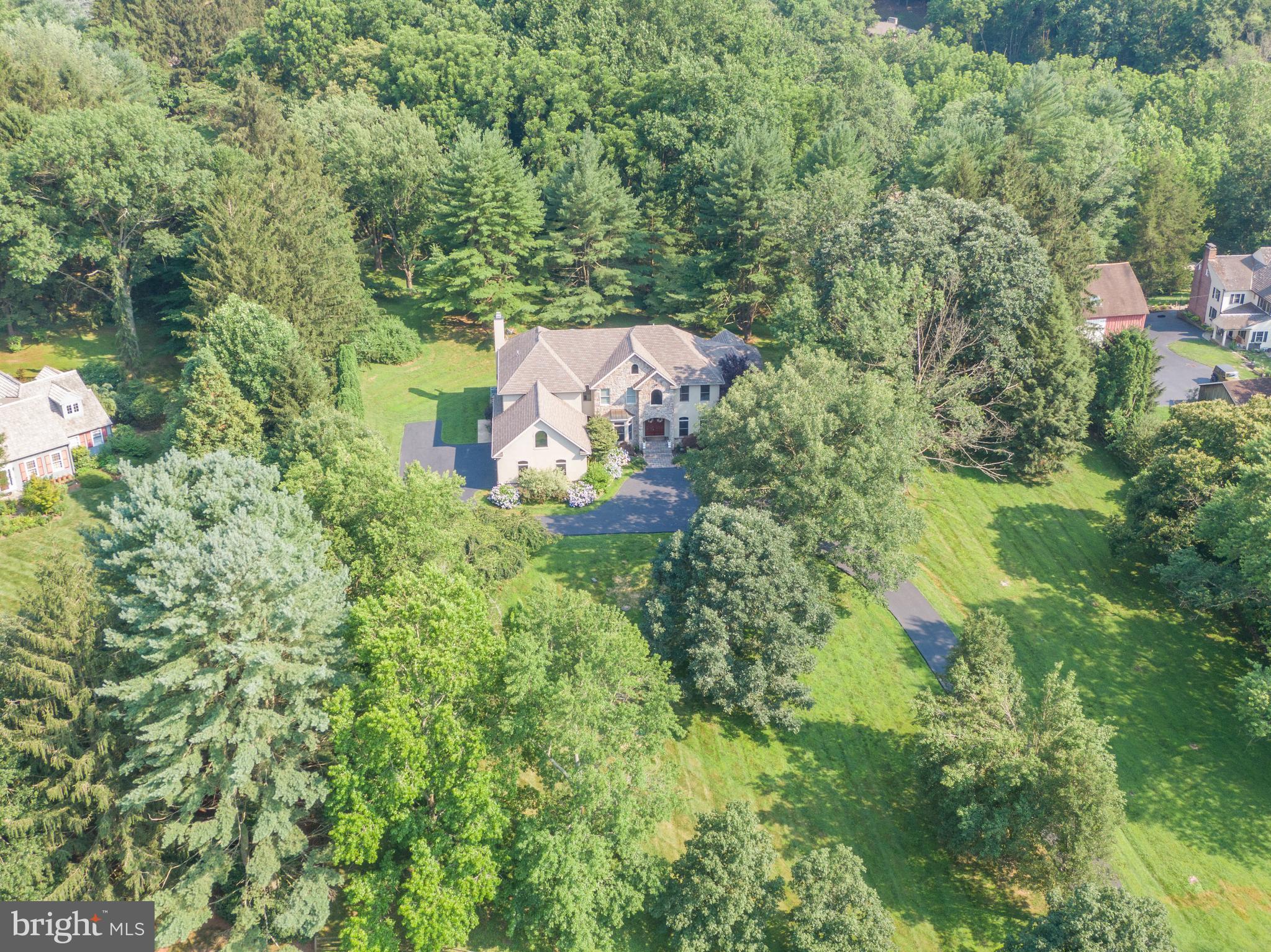 136 Round Hill Road Kennett Square, PA 19348 - Photo 7 of 73 Gallery Image 7