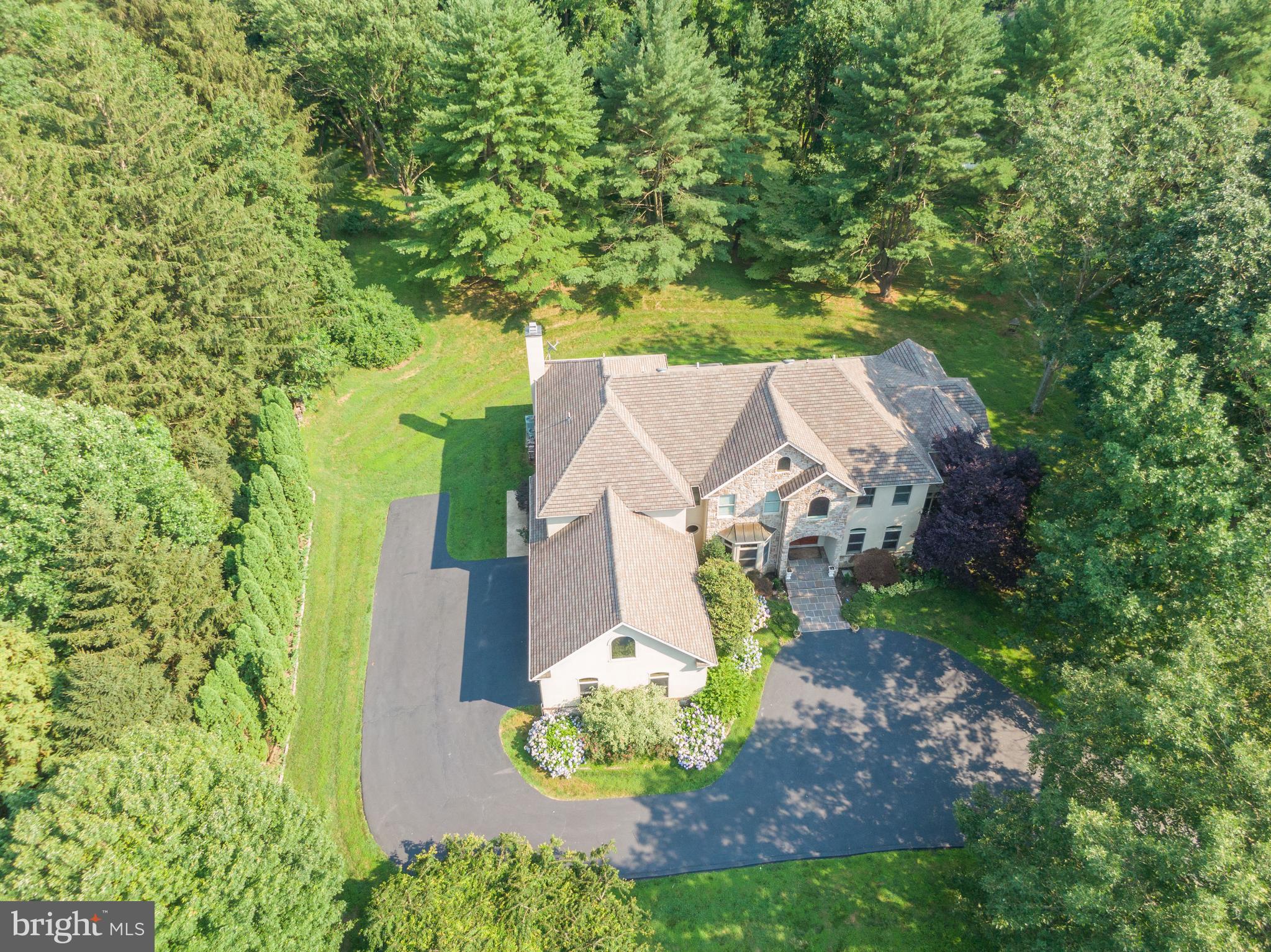 136 Round Hill Road Kennett Square, PA 19348 - Photo 8 of 73 Gallery Image 8