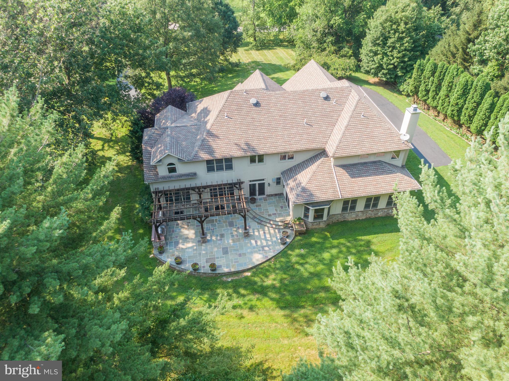 136 Round Hill Road Kennett Square, PA 19348 - Photo 9 of 73 Gallery Image 9