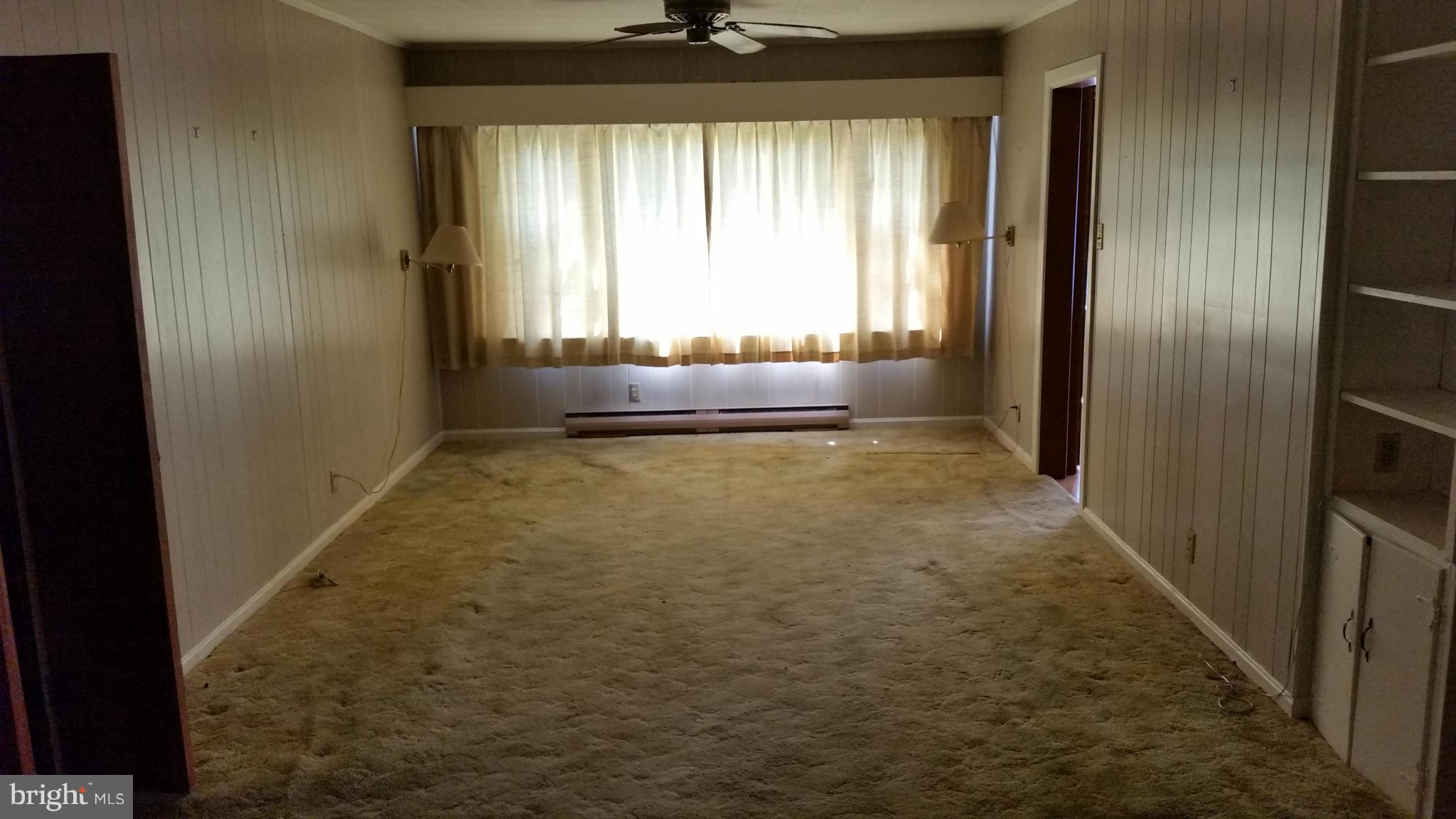 17185 Dahlgren Road King George, VA 22485 - Photo 11 of 17 Family Room