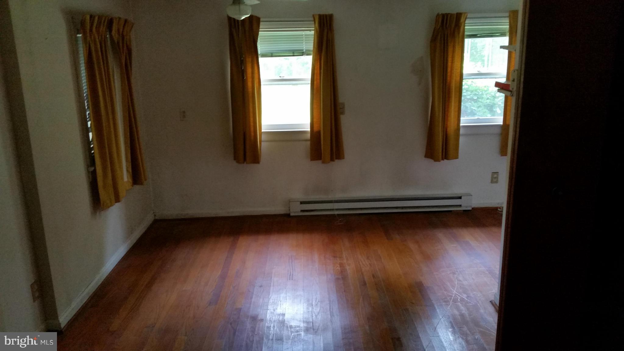 17185 Dahlgren Road King George, VA 22485 - Photo 3 of 17 Living Room
