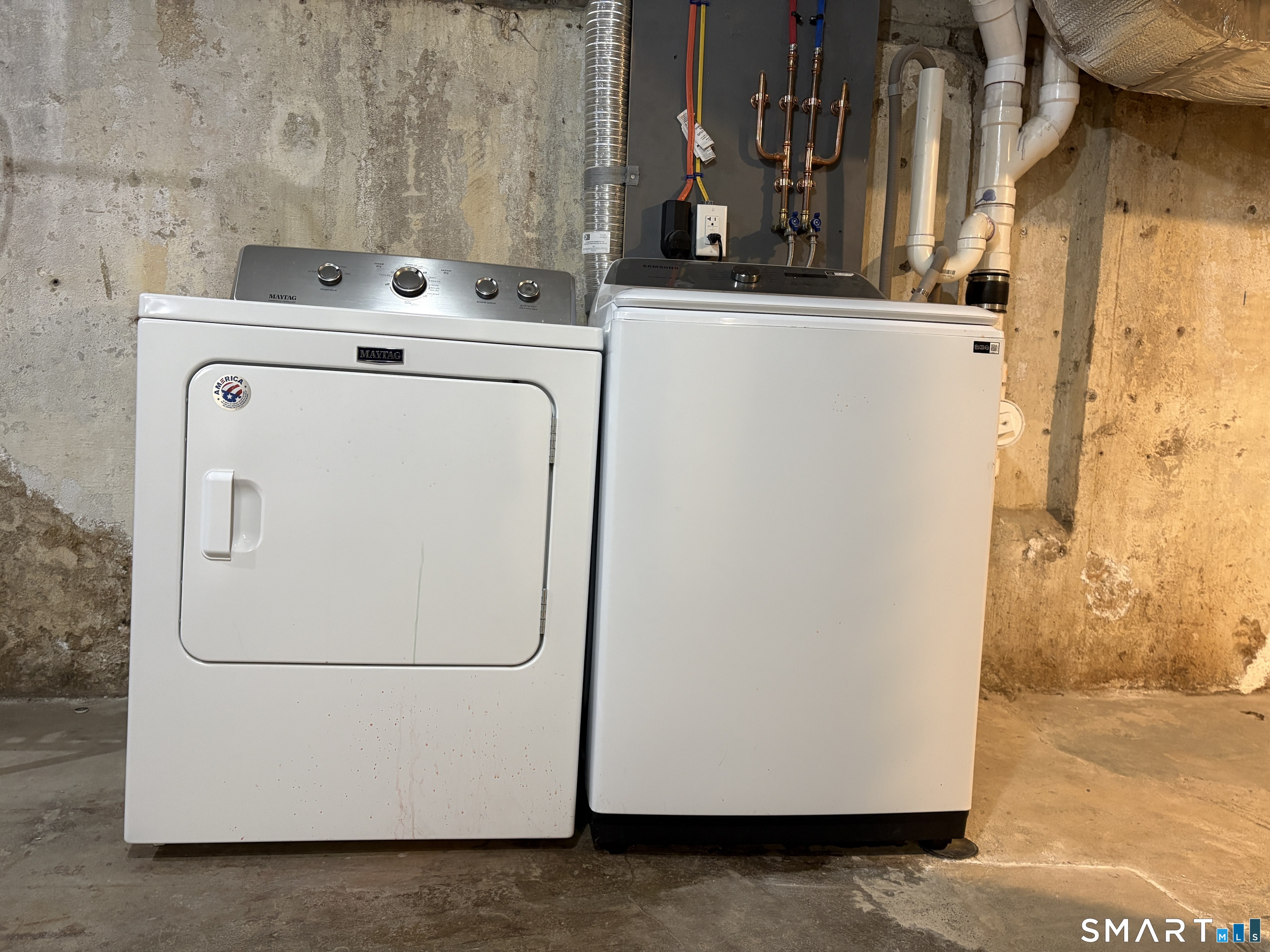 26 Union Street Seymour, CT 06483 - Photo 32 of 35