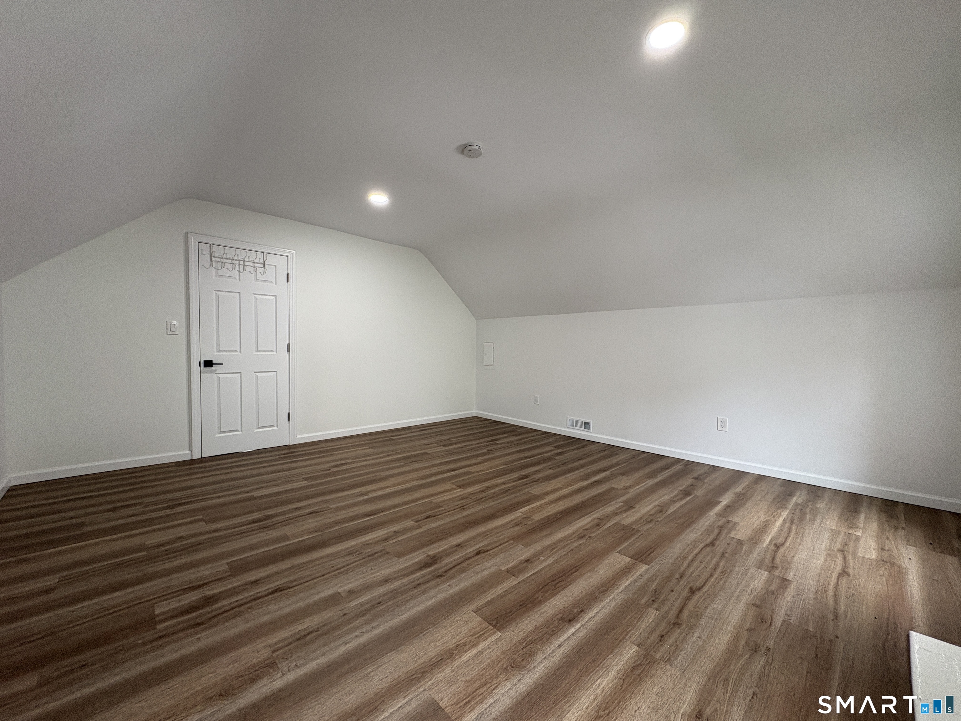 26 Union Street Seymour, CT 06483 - Photo 6 of 35