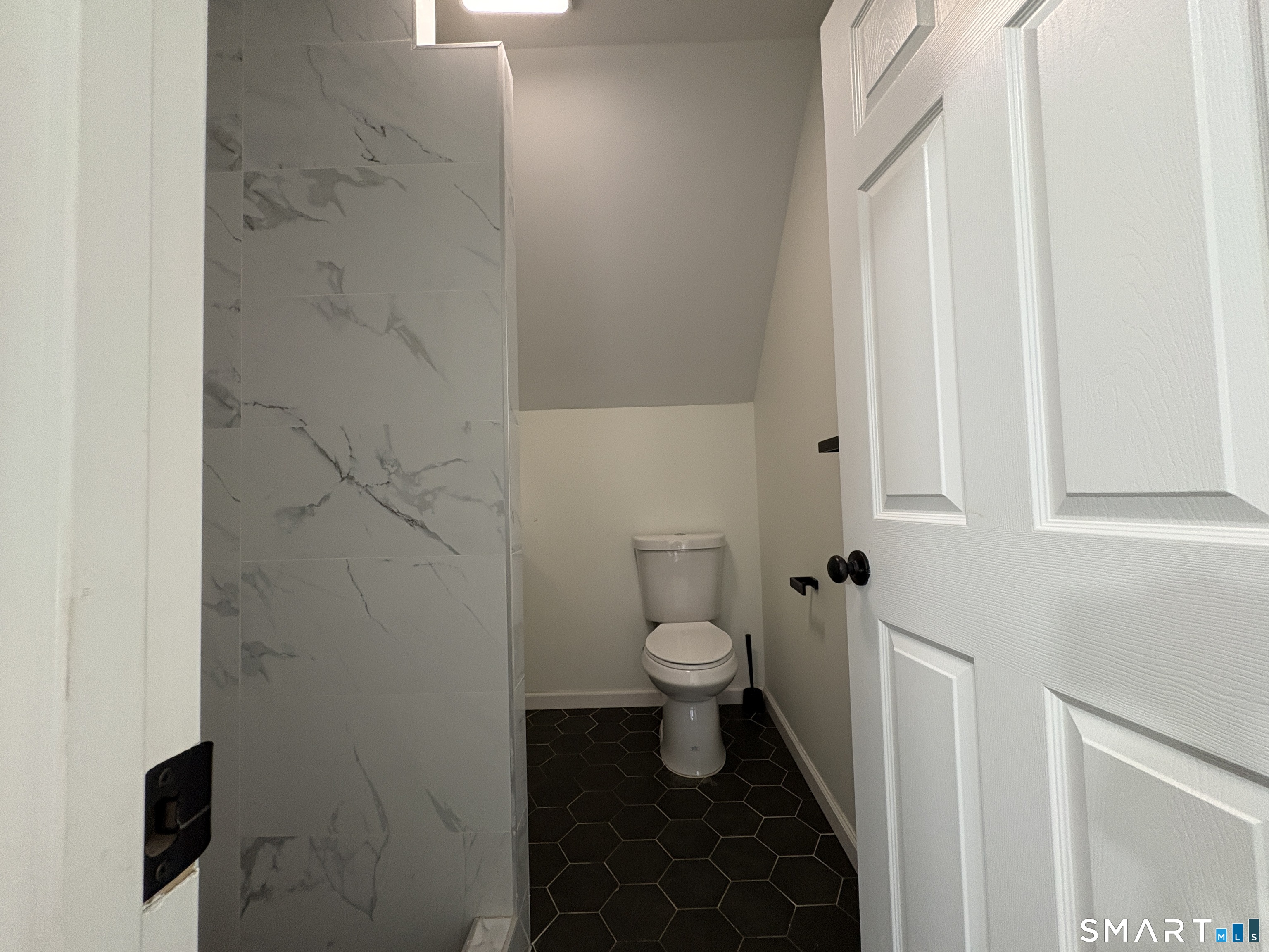 26 Union Street Seymour, CT 06483 - Photo 7 of 35