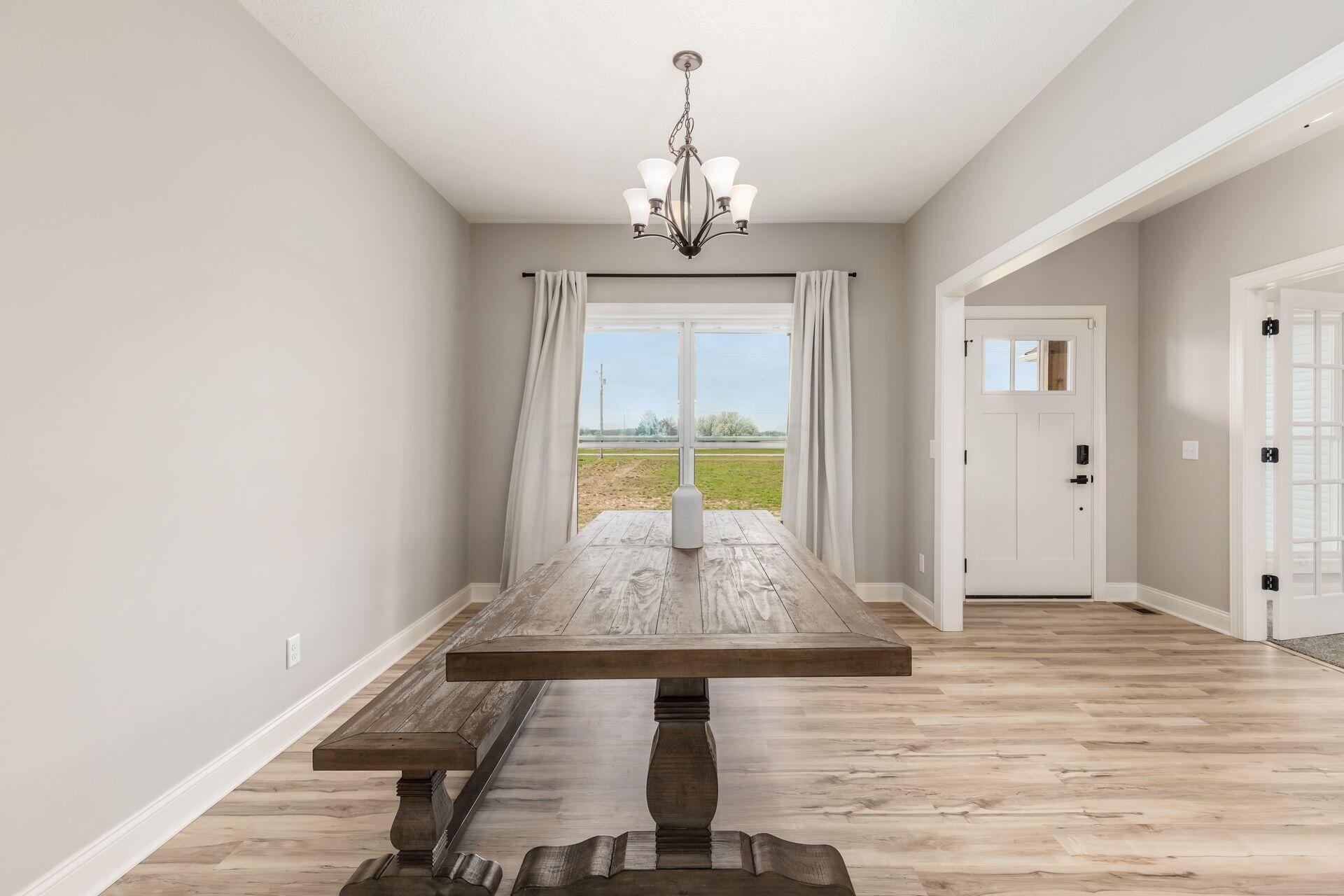 Dining room.
