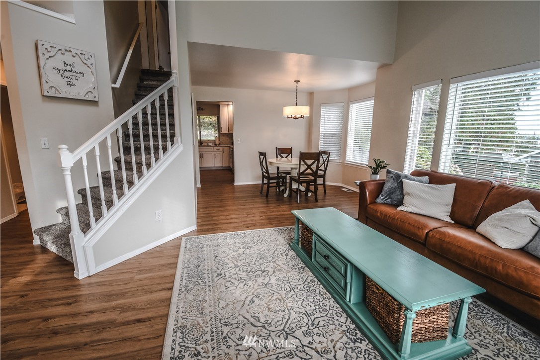 5308 Harbor Ridge Bremerton, WA 98312 - Photo 3 of 30 Gallery Image 3