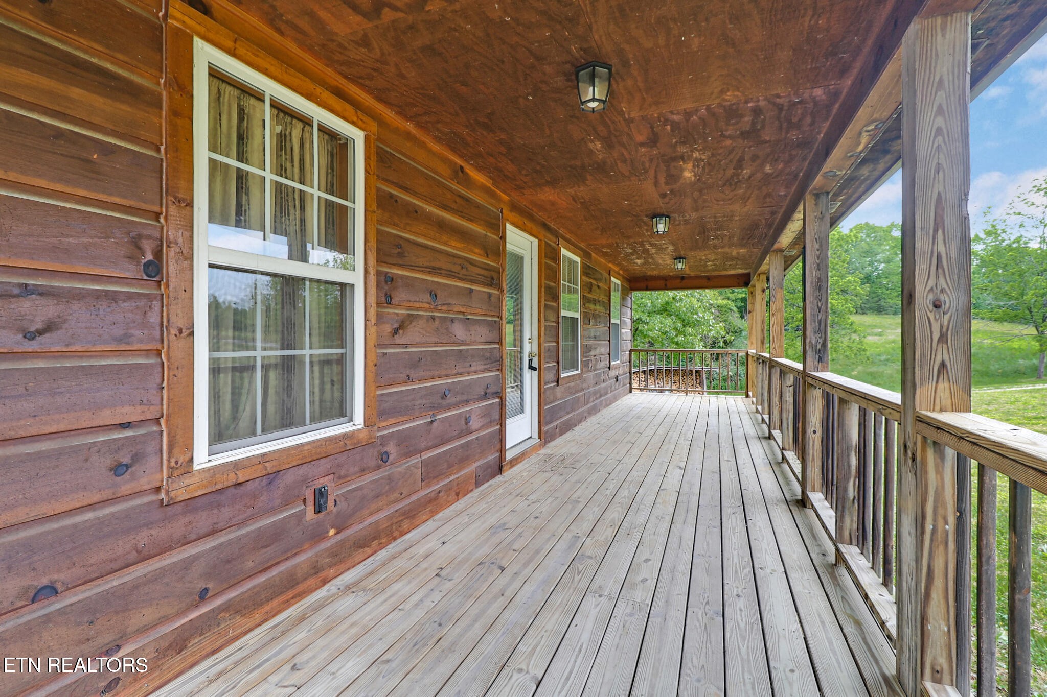 381 Lowe Road Jamestown, TN 38556 - Photo 8 of 32 Gallery Image 8