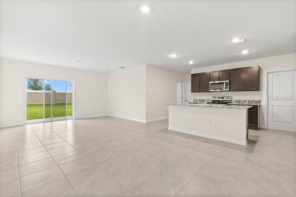31470 Penny Surf Loop Wesley Chapel, FL 33545 - Photo 4 of 28