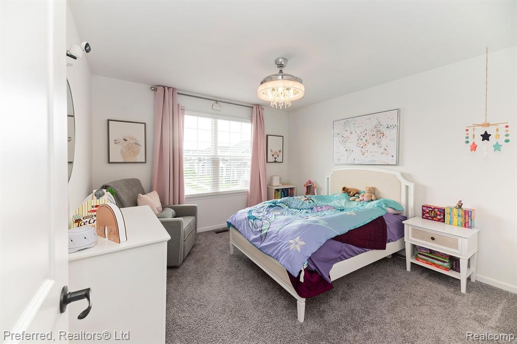 4280 Kent Road Royal Oak, MI 48073 - Photo 19 of 48