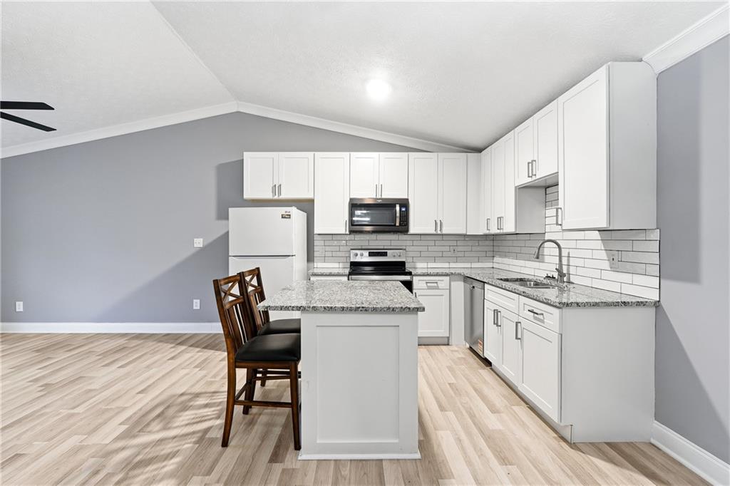 677 Tarkington Road South Stone Mountain, GA 30088 - Photo 10 of 25