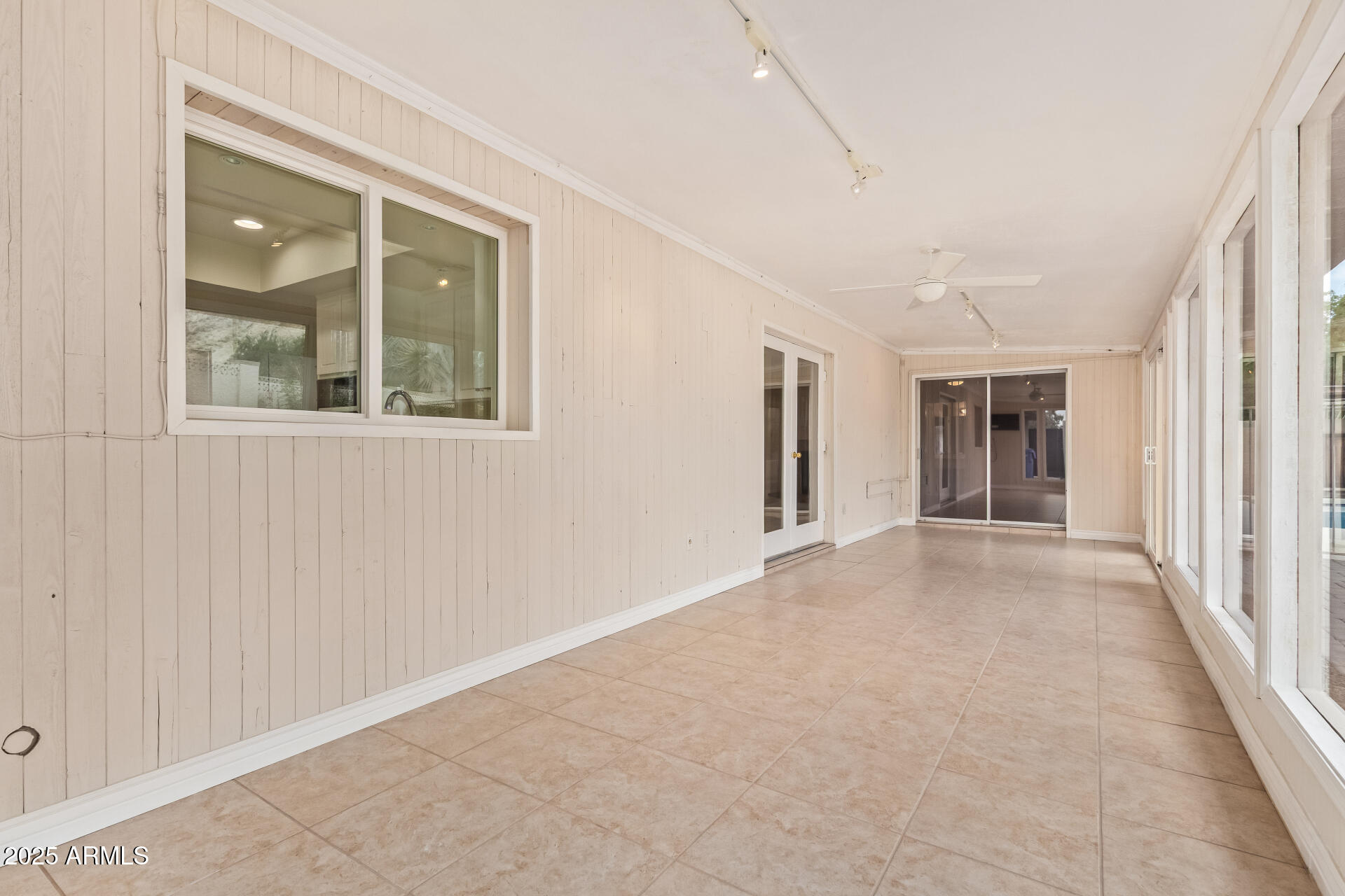 2234 East Lawrence Road Phoenix, AZ 85016 - Photo 40 of 71 31 - Lawrence Sunroom