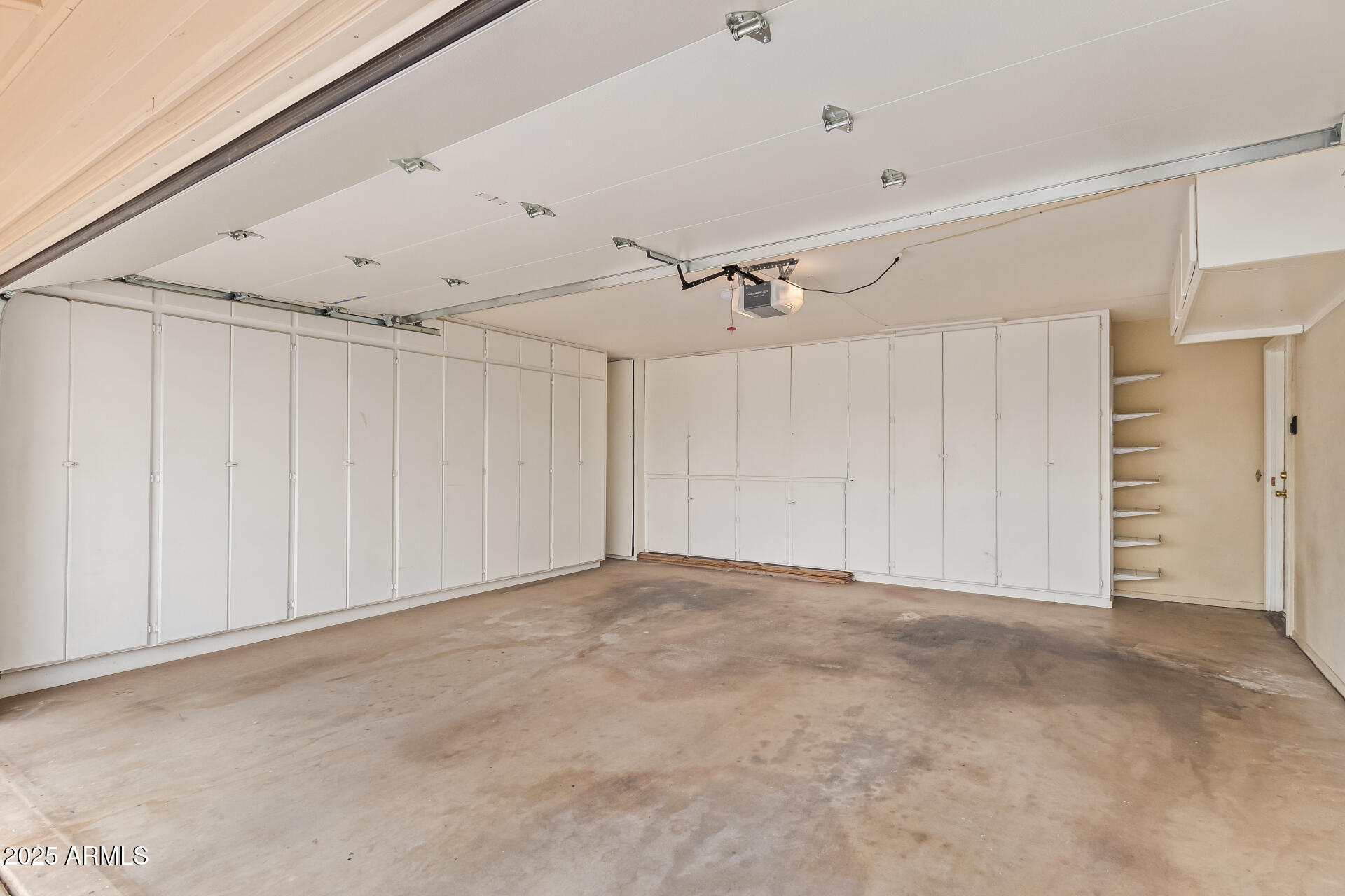 2234 East Lawrence Road Phoenix, AZ 85016 - Photo 43 of 71 a view of an empty room