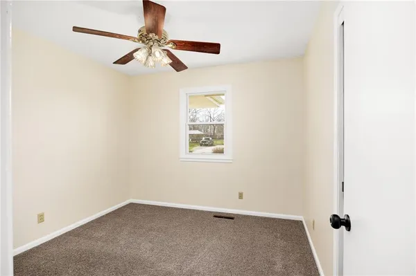 $255,000 | 220 Kennedy Drive, Gower, MO 64454