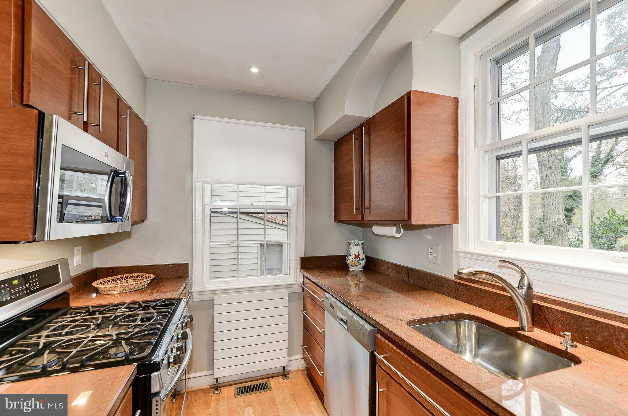 2830 Rittenhouse Street Northwest Washington, DC 20015 - Photo 12 of 30 Kitchen