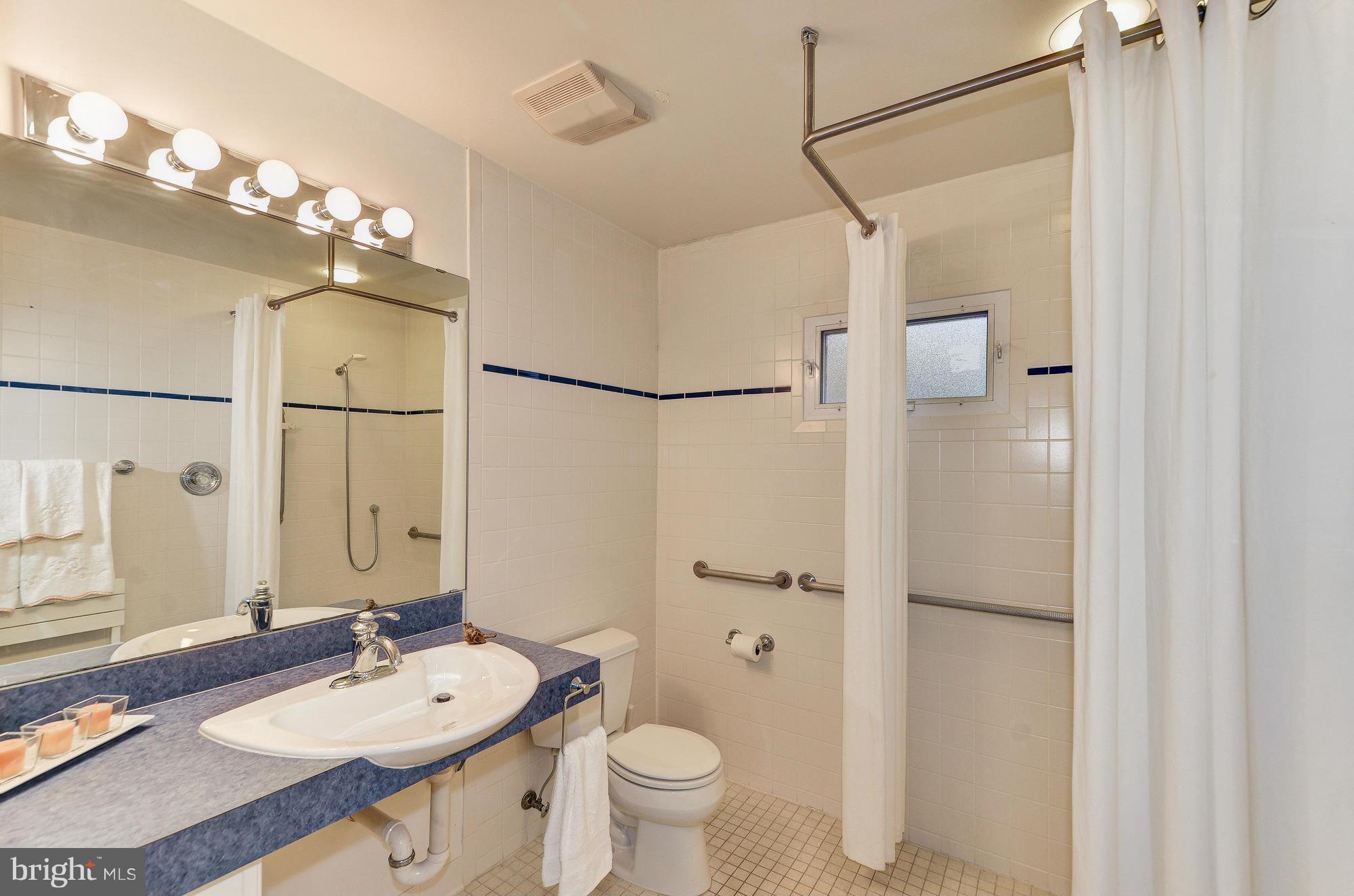 2830 Rittenhouse Street Northwest Washington, DC 20015 - Photo 16 of 30 Bath