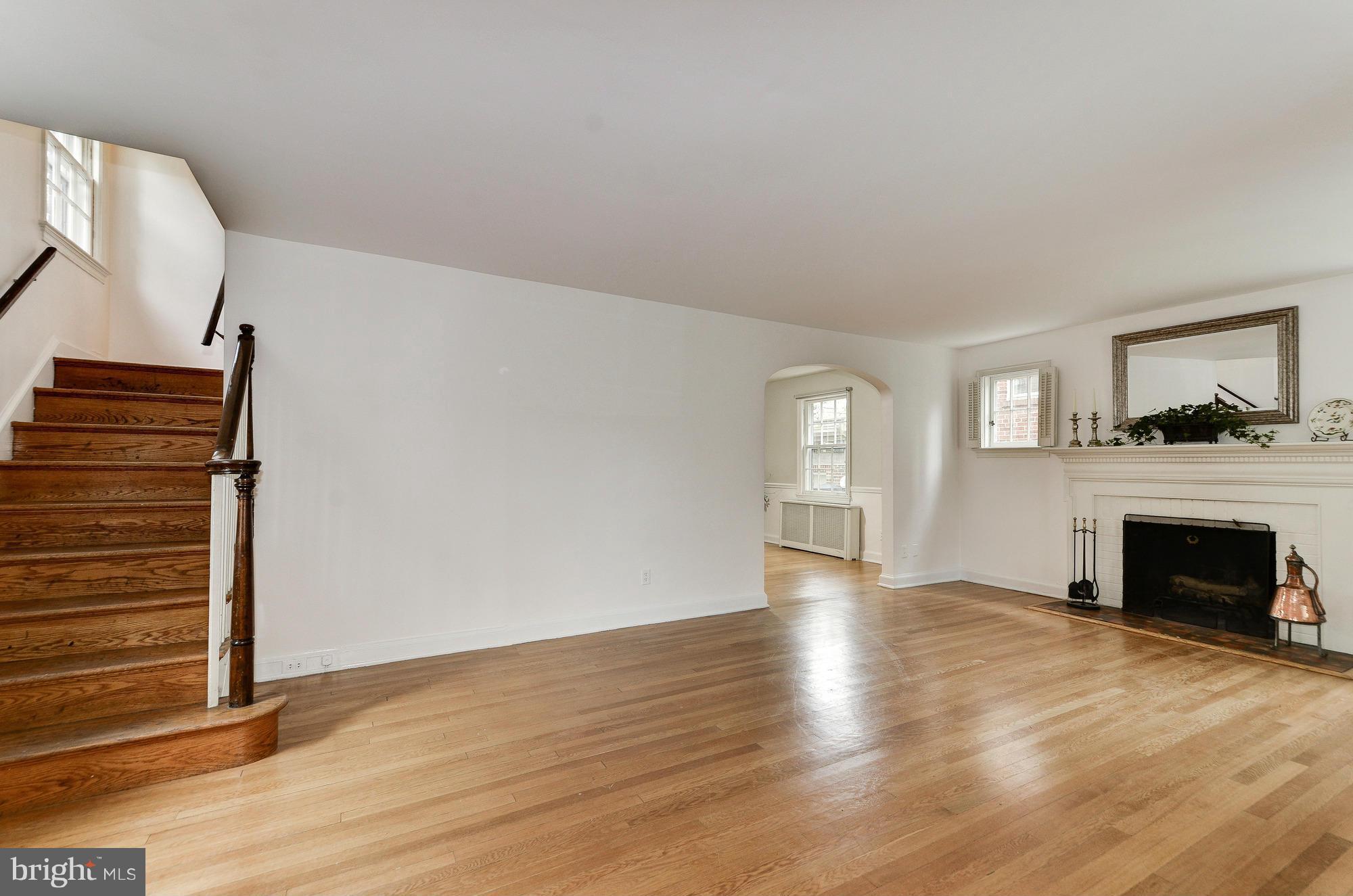 2830 Rittenhouse Street Northwest Washington, DC 20015 - Photo 4 of 30 Living Room