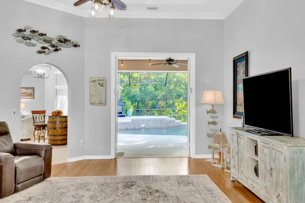 $649,999 | 502 34th Avenue, Vero Beach, FL 32968