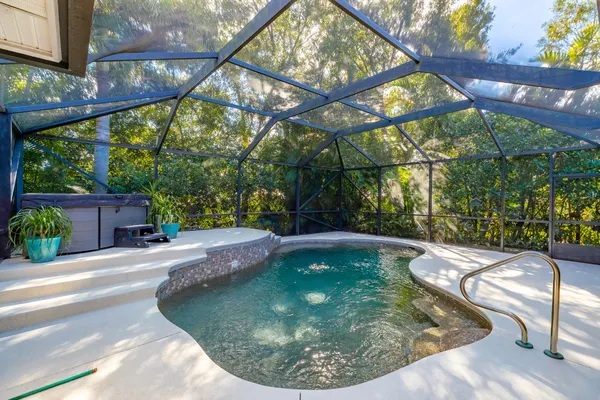 $649,999 | 502 34th Avenue, Vero Beach, FL 32968