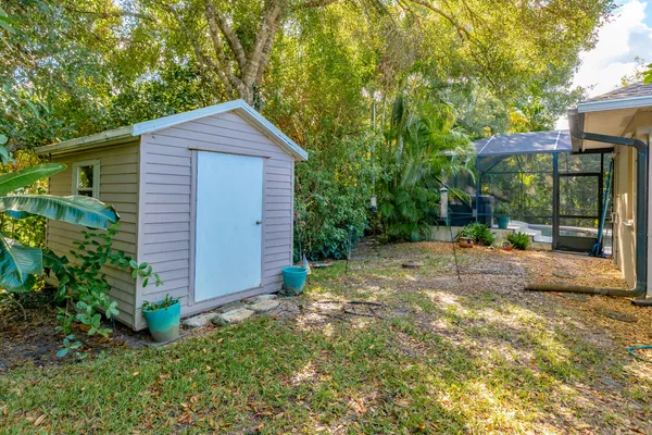 $649,999 | 502 34th Avenue, Vero Beach, FL 32968